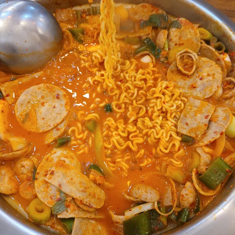 수제햄 고래부대찌개 대표 사진