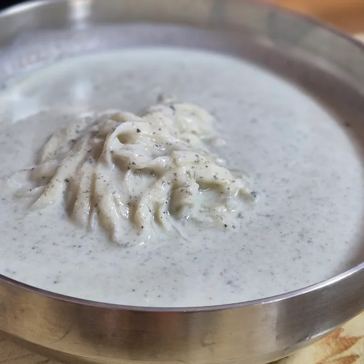 청솔칼국수 대표 사진