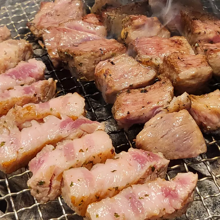 두건쓴형제 대표 사진