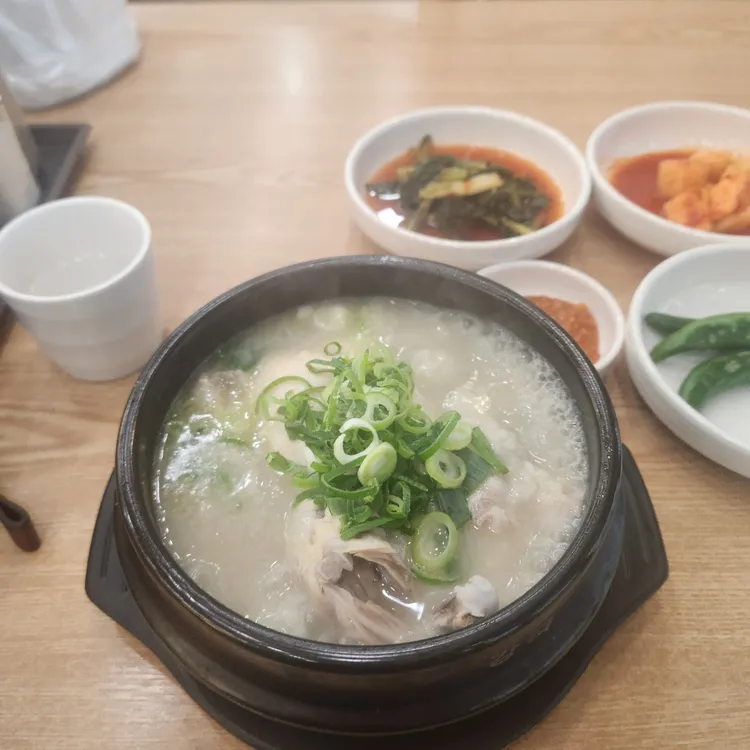 이우철한방누룽지삼계탕 대표 사진