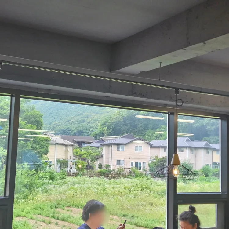 릴리안 대표 사진