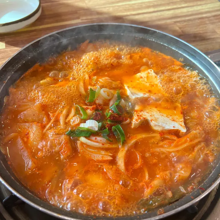 월수금통돼지 대표 사진