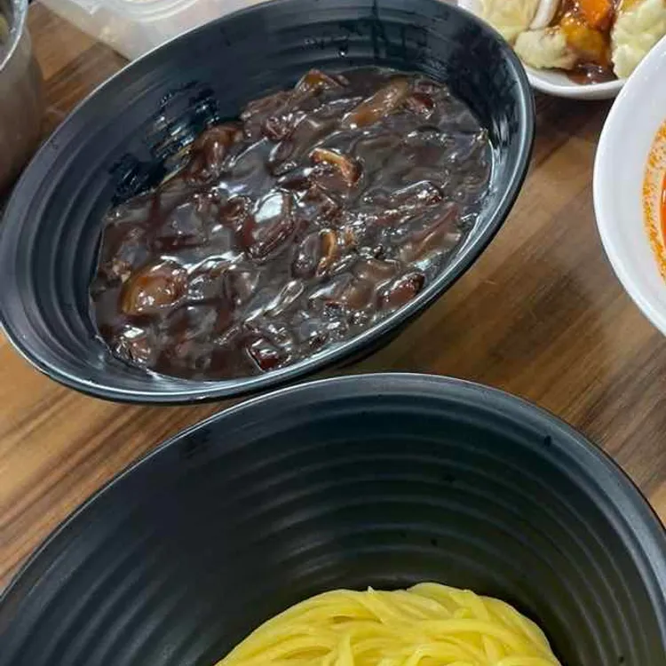 첸 대표 사진