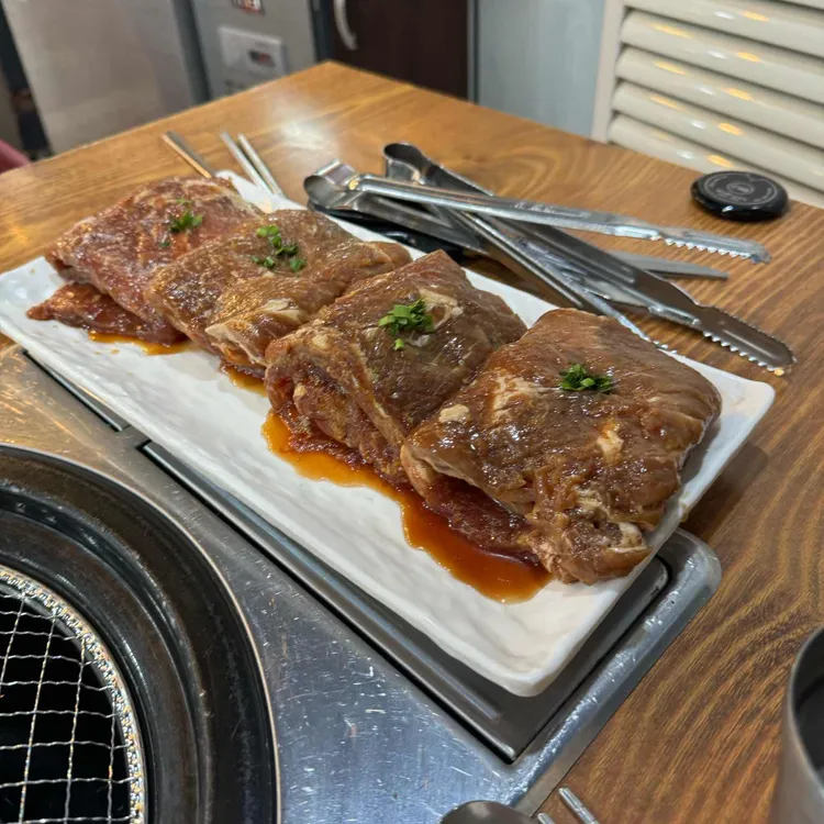 백년갈비 숯불화로구이 대표 사진