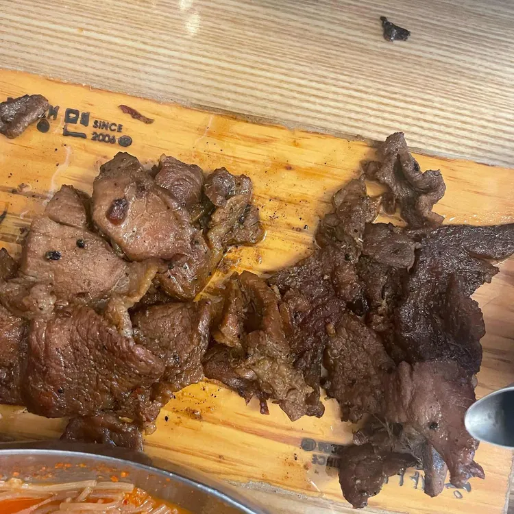 육쌈냉면 대표 사진