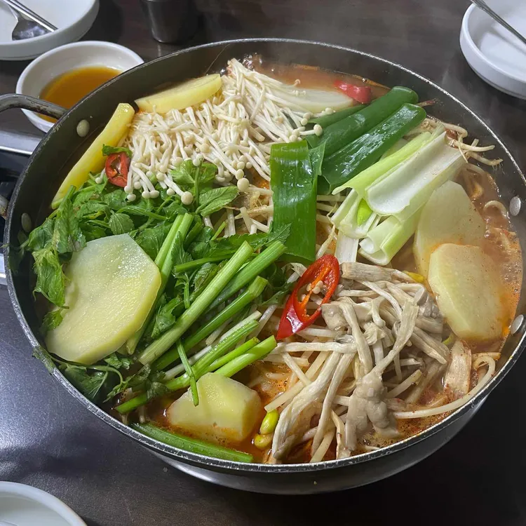 24시뼈다귀탕 대표 사진