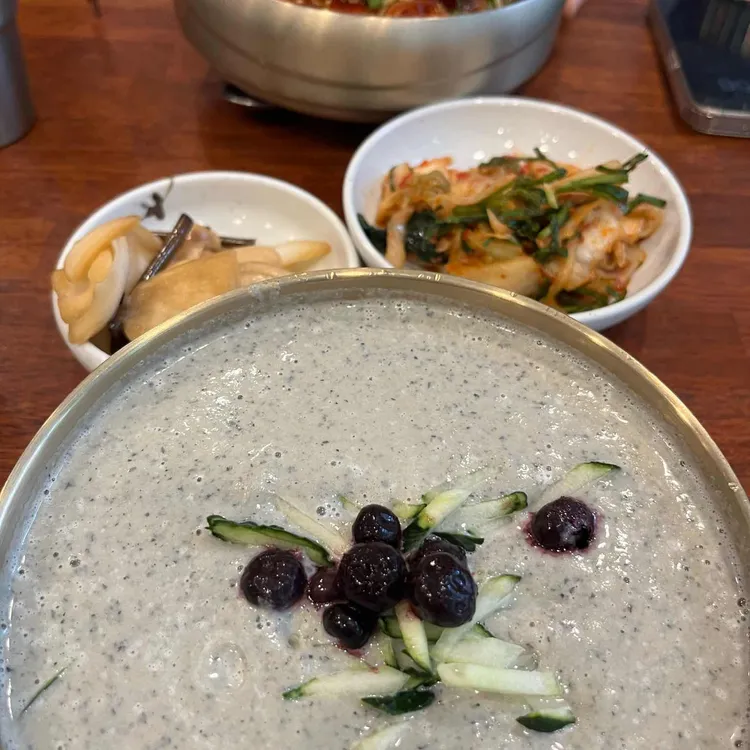 봄길국수와커피 대표 사진