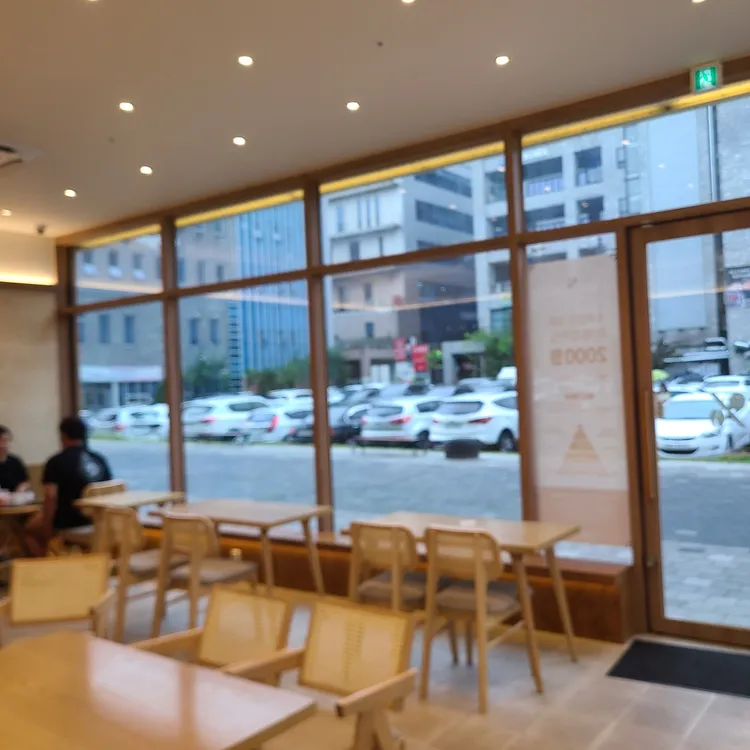 텐퍼센트커피 대표 사진