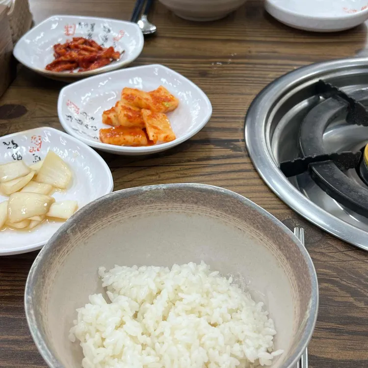웰빙송탄부대찌개앤폭찹 대표 사진