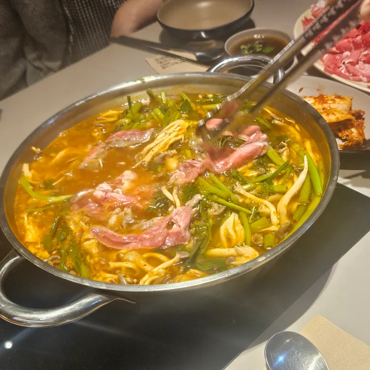 구좌리얼크니손칼국수 대표 사진