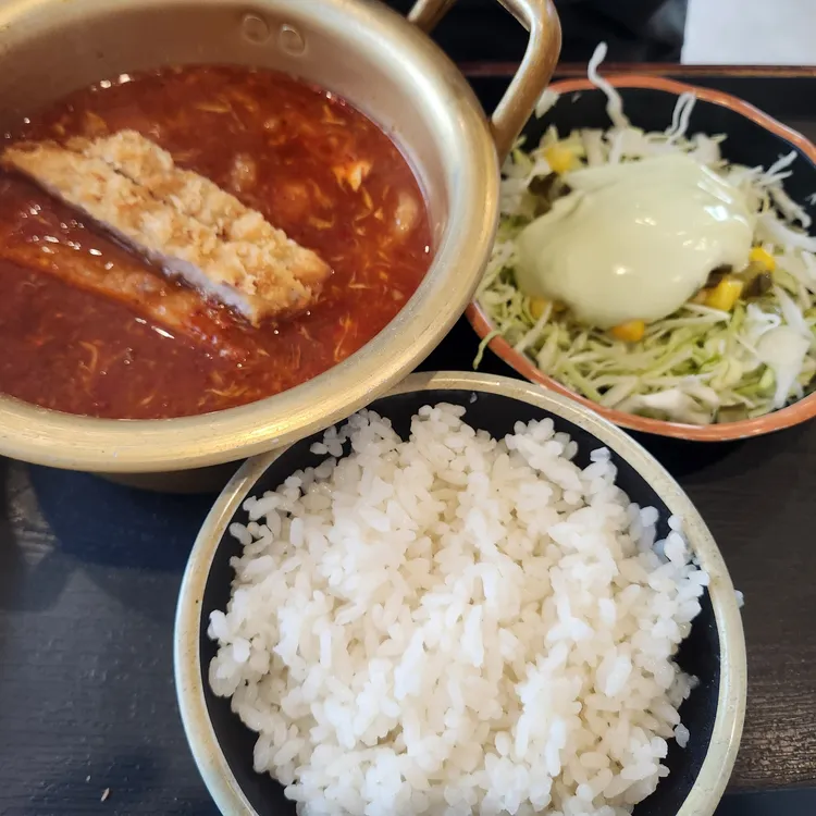 영천냄비돈까스&빨간지붕 대표 사진