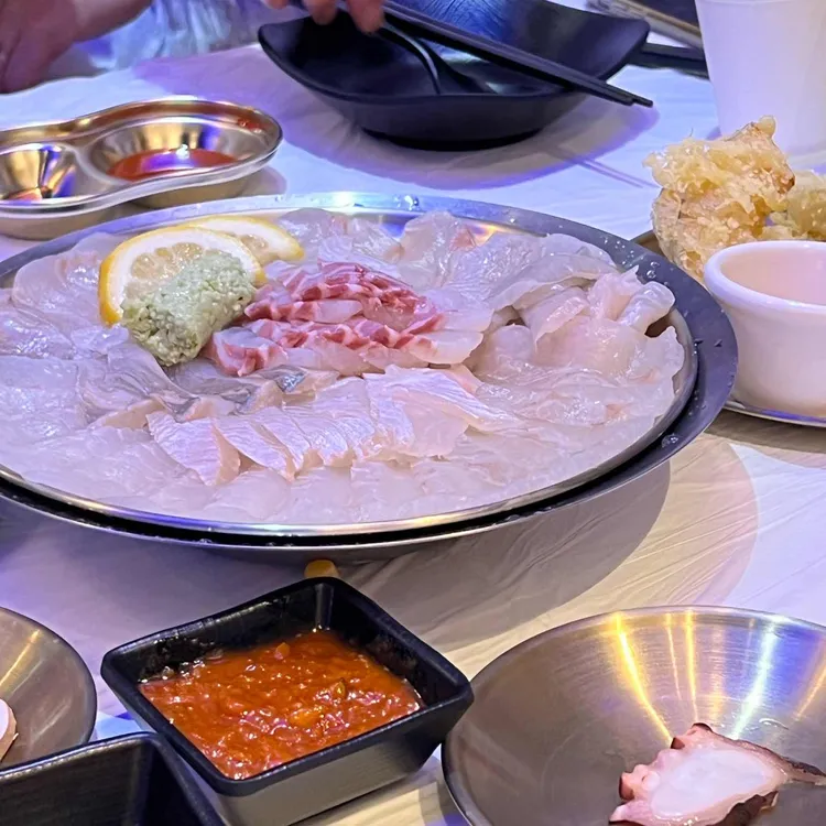 윤이수산 - 신천시장 횟집, 모듬회 맛집 | 다이닝코드, 빅데이터 맛집검색