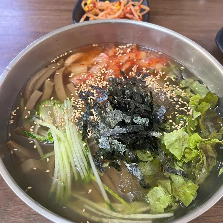 시월애도토리 대표 사진