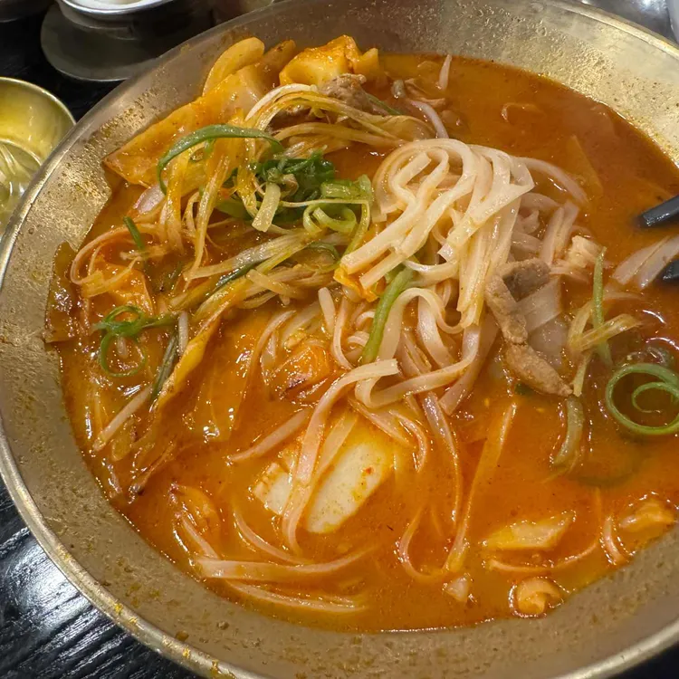 장홍 대표 사진