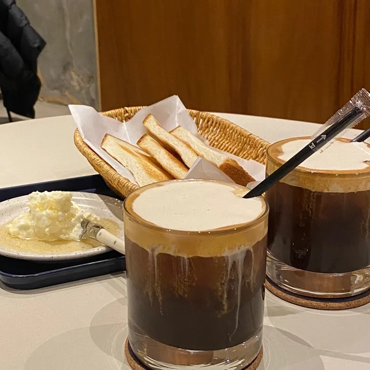 어셈블 대표 사진