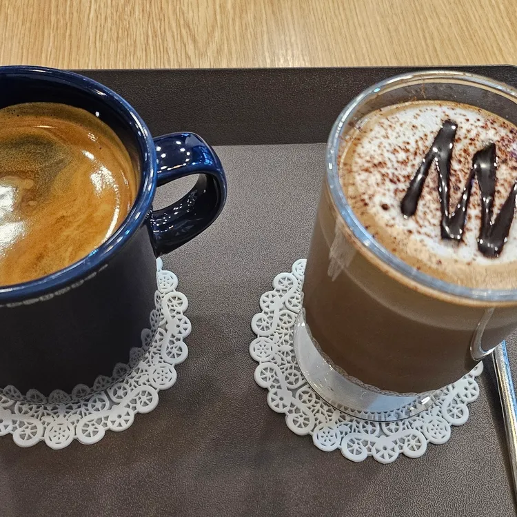 커피더하기 대표 사진