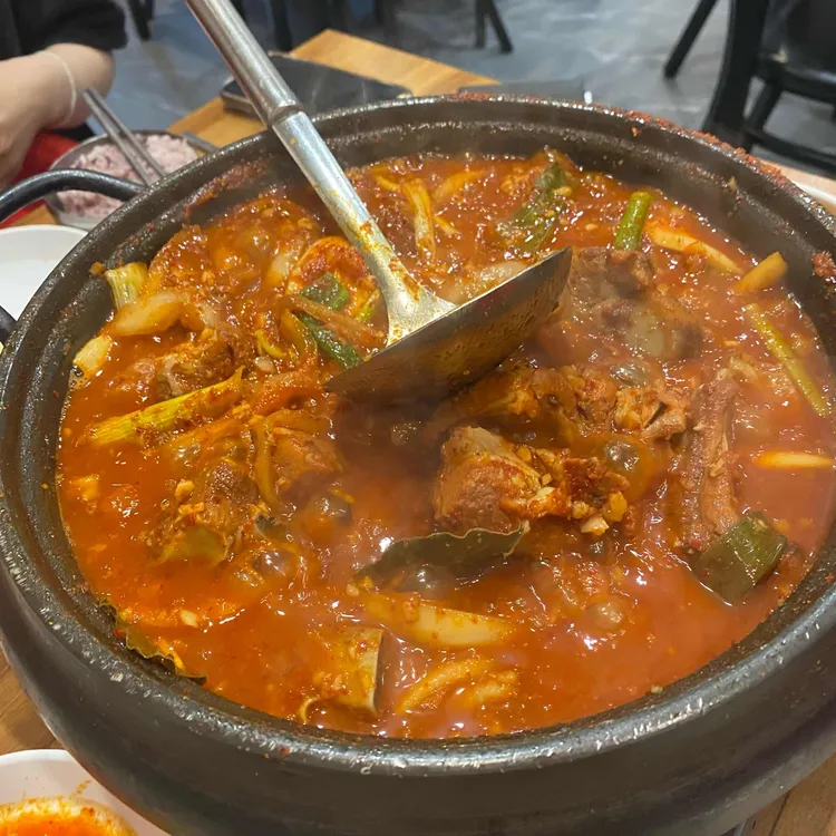 청자매운소돼지갈비찜 대표 사진