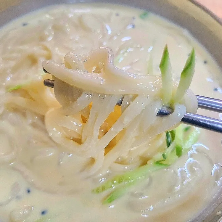 순봉홍두깨손칼국수 대표 사진