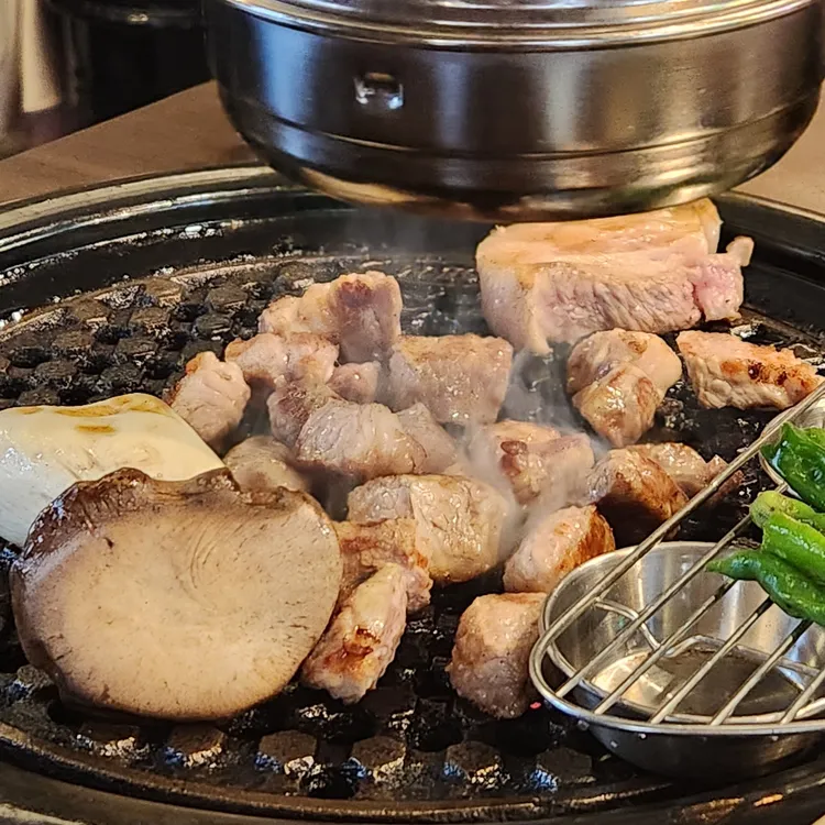 육이오 대표 사진