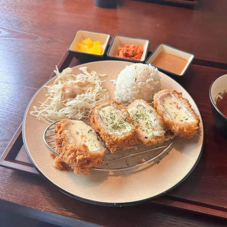 이자카야나무 대표 사진