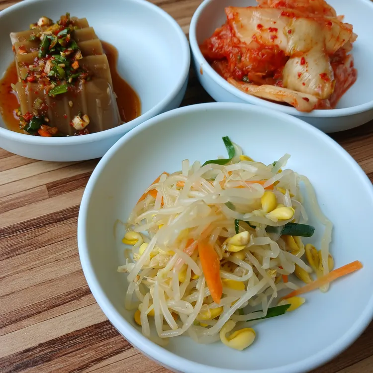 그린잔치국수 대표 사진