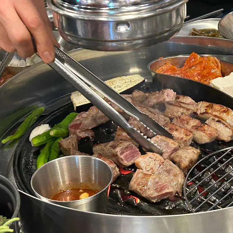 눈꽃돼지 대표 사진