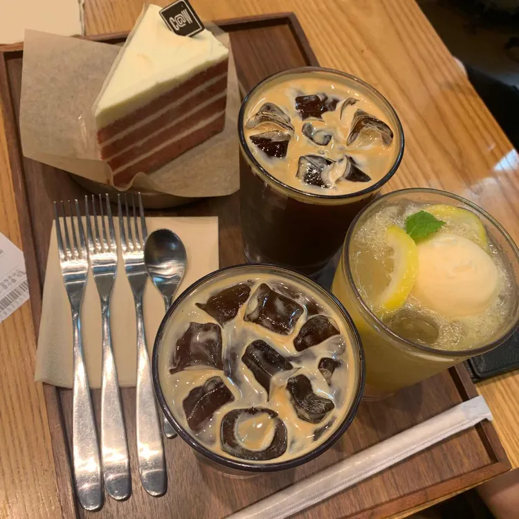 커피앳웍스 대표 사진