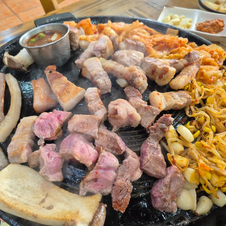삼무공원흑돼지 대표 사진