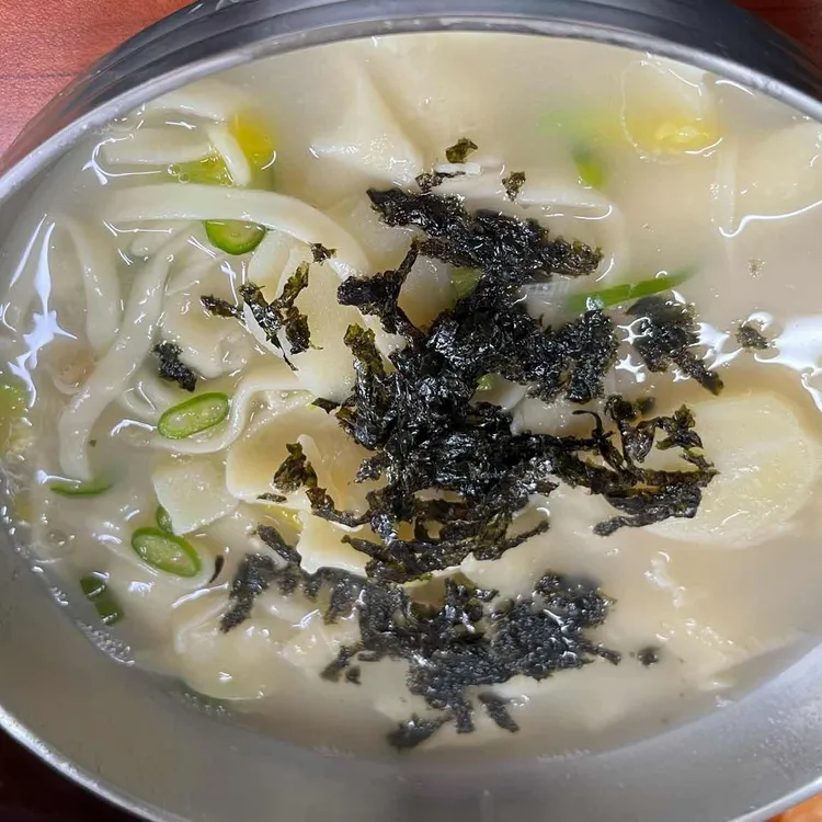 진천칼국수 대표 사진