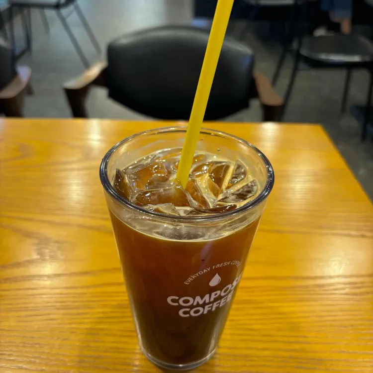 컴포즈커피 대표 사진