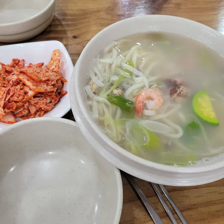 고창참바지락칼국수 대표 사진