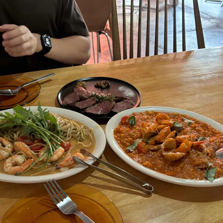 디기티 대표 사진