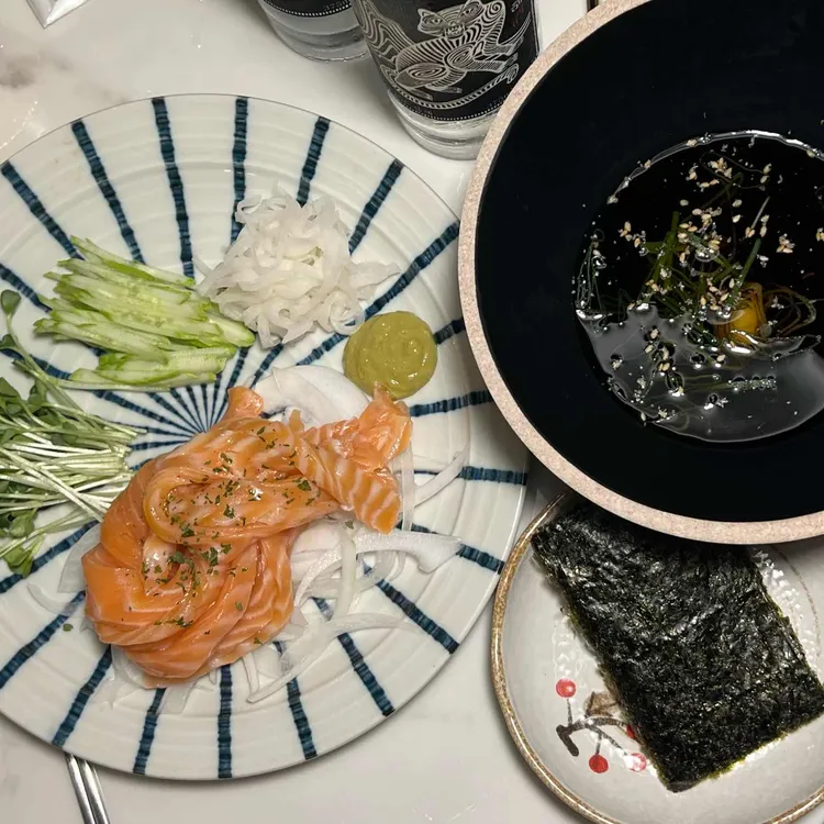 밑 대표 사진