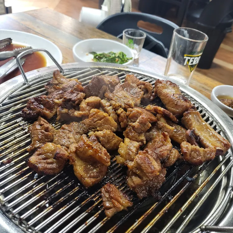 밀양숯불돼지갈비 대표 사진