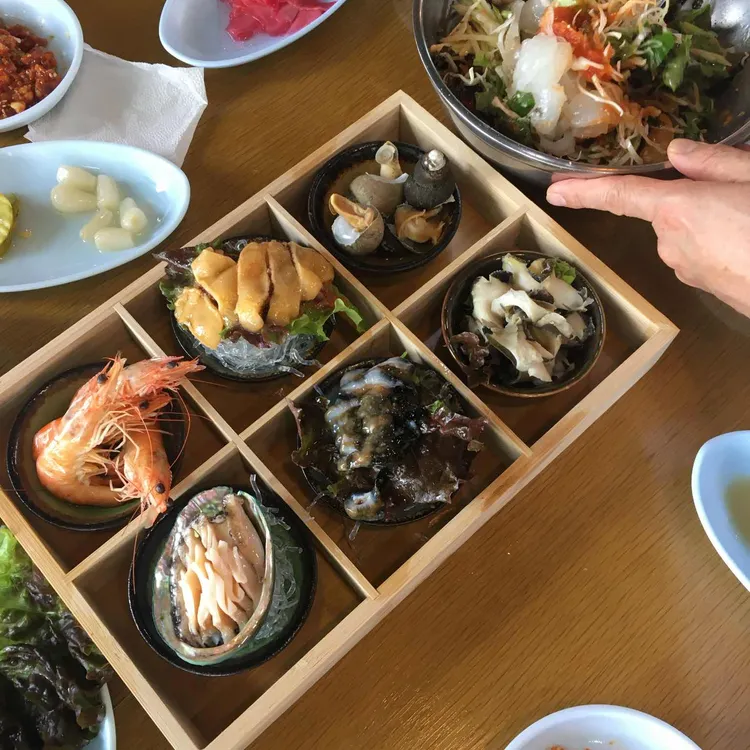 산새도횟집 대표 사진
