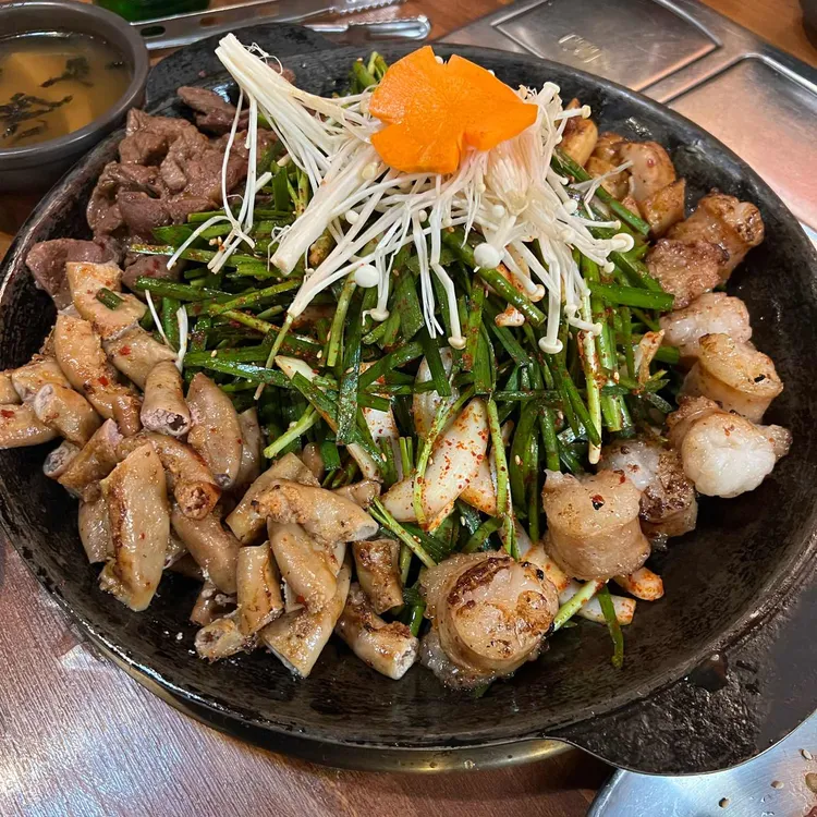 방짜 양곱창삼겹살 대표 사진