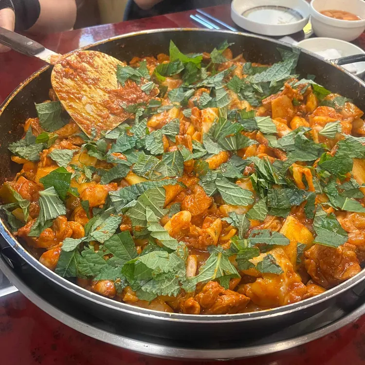 내자동춘천닭갈비 대표 사진
