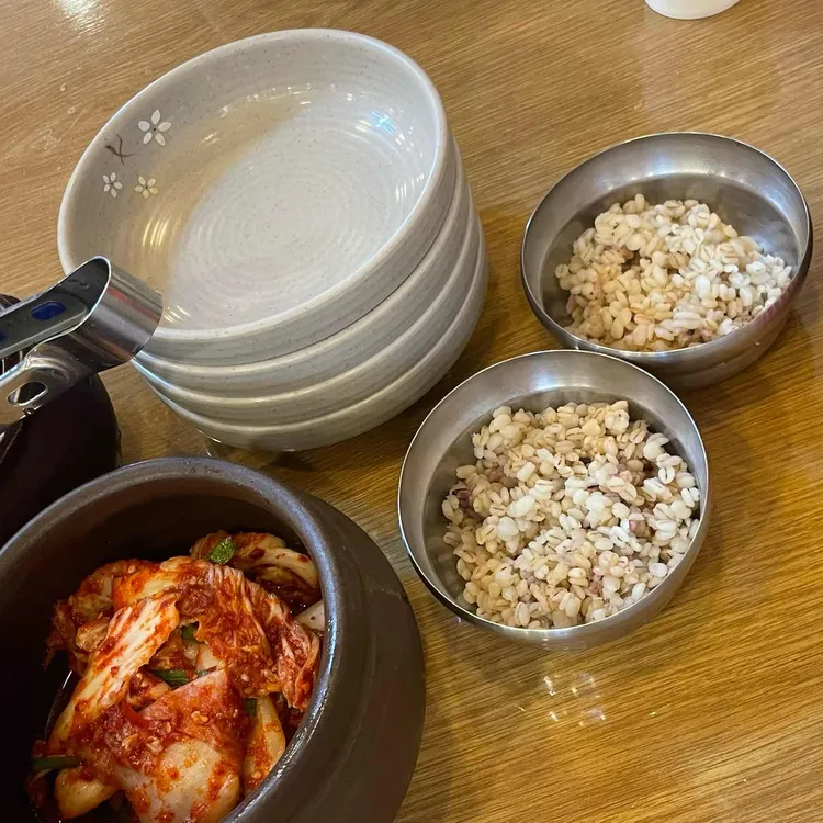 황고집 바지락 칼국수 대표 사진