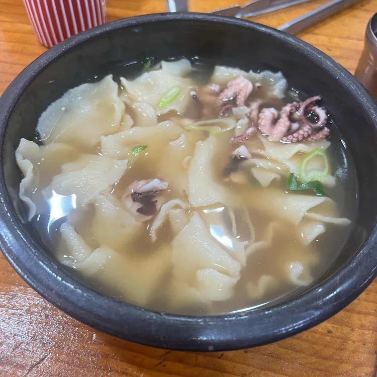 낙지한마리수제비상도 대표 사진