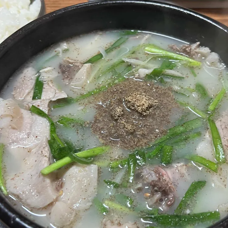 가야돼지국밥 대표 사진