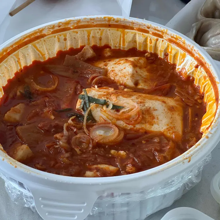 가마솥에푹끓인묵은지김치찜 영통점 - 영통역 김치찜, 냉면 맛집 | 다이닝코드, 빅데이터 맛집검색