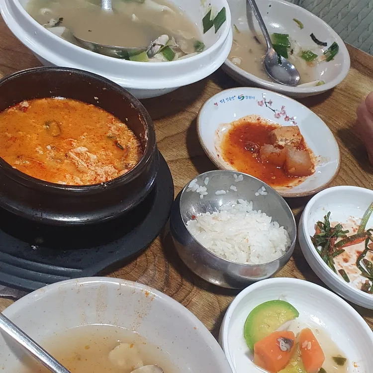유가네뽕잎칼국수 대표 사진