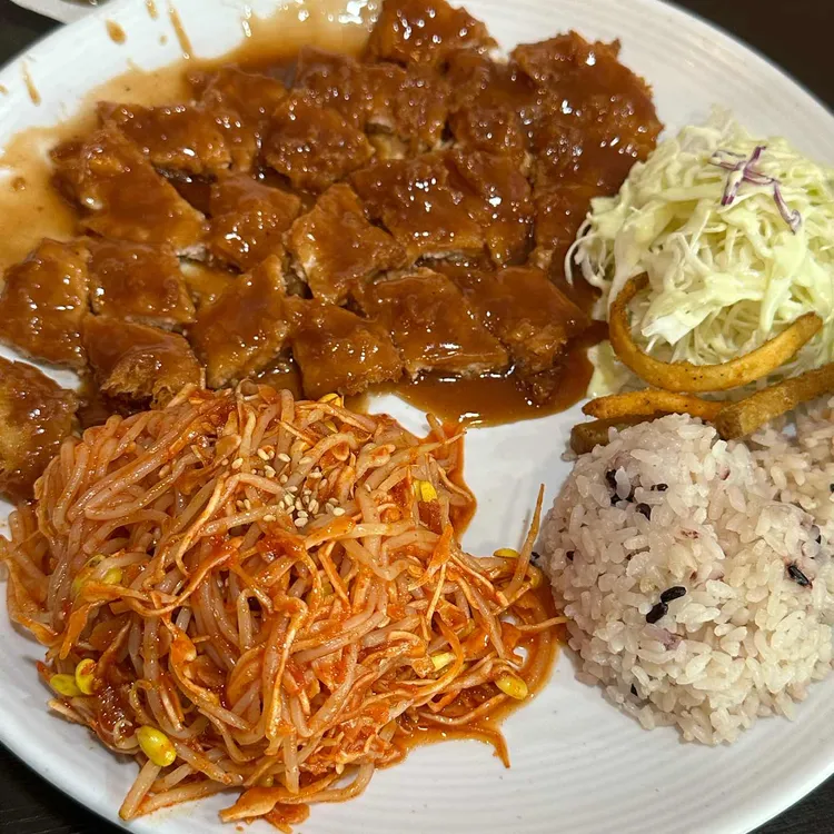 남산왕돈까스 대표 사진