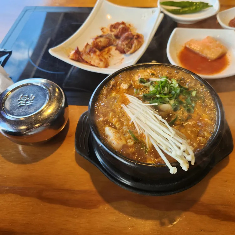 남다른감자탕 대표 사진