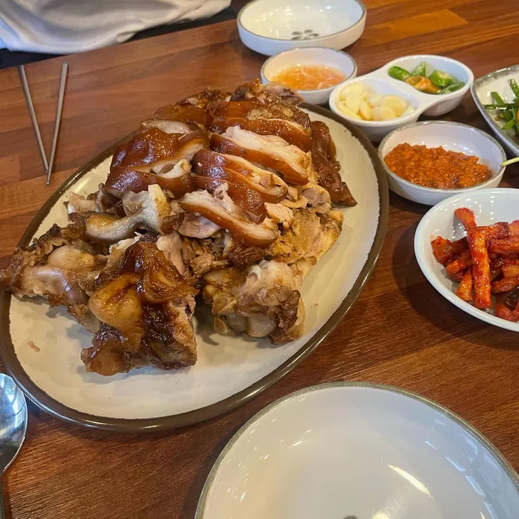 동국족발 대표 사진