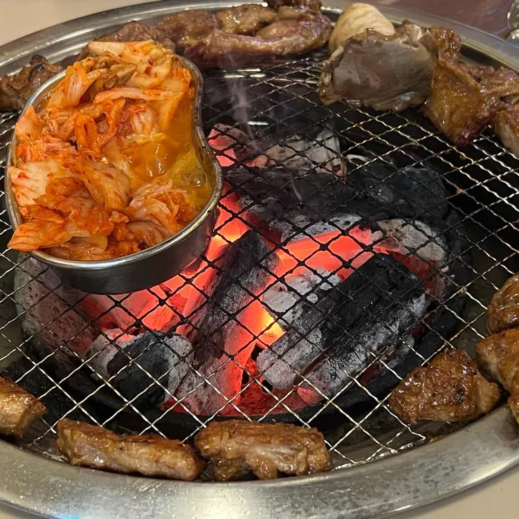 돼지맘 대표 사진