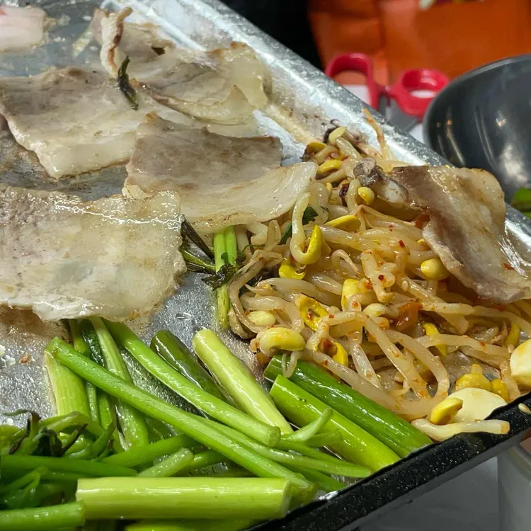 석이네 냉삼 대표 사진