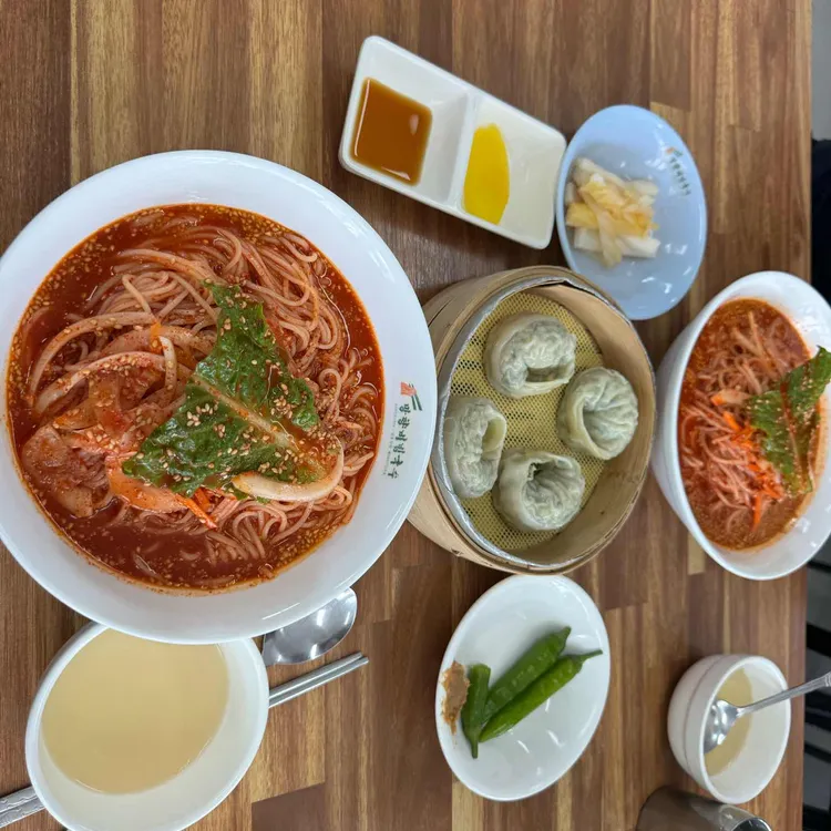망향비빔국수 대표 사진