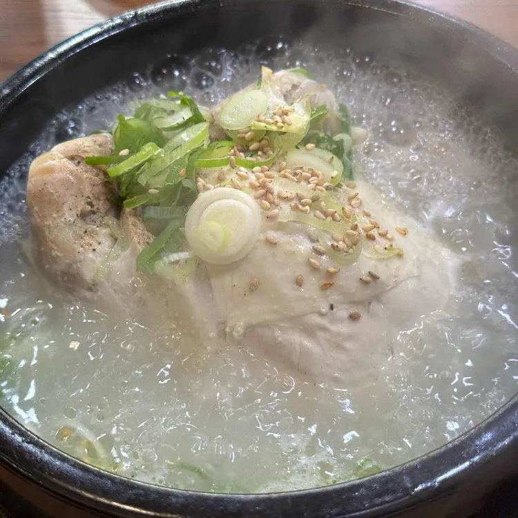 유나삼계탕갈비탕 대표 사진