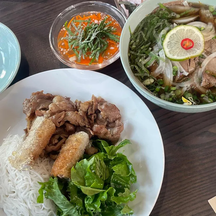 꿍냐우 대표 사진